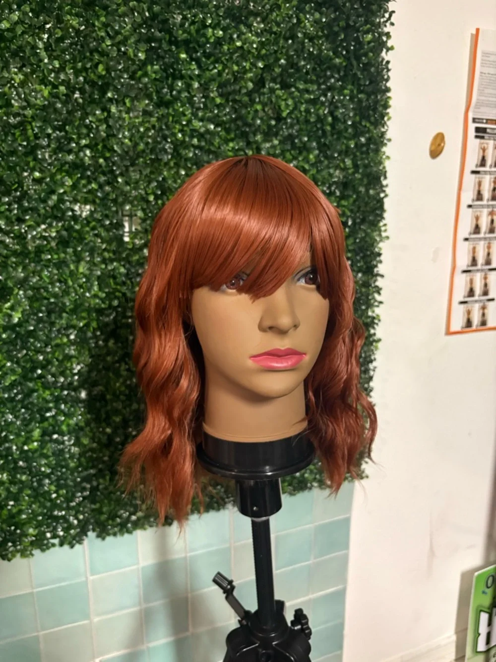 Stylish Copper Red Wavy Women's Wig - Natural Look
